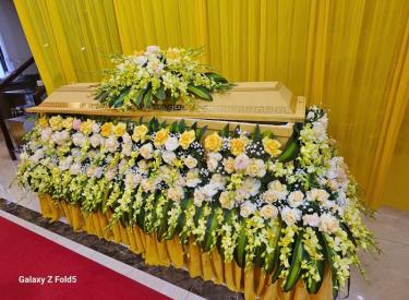 Dịch vụ trang trí hoa tang lễ và ý nghĩa của từng loại hoa