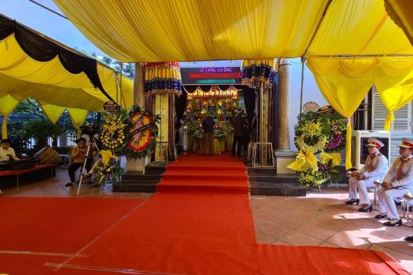 Có nên sử dụng dịch vụ quay phim – chụp ảnh tang lễ không?