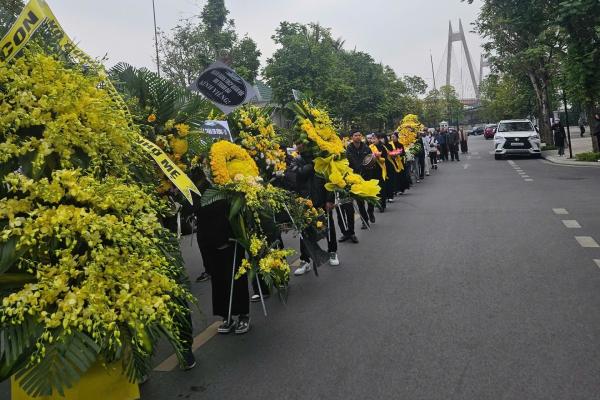 Tầm quan trọng của vòng hoa cho tang lễ